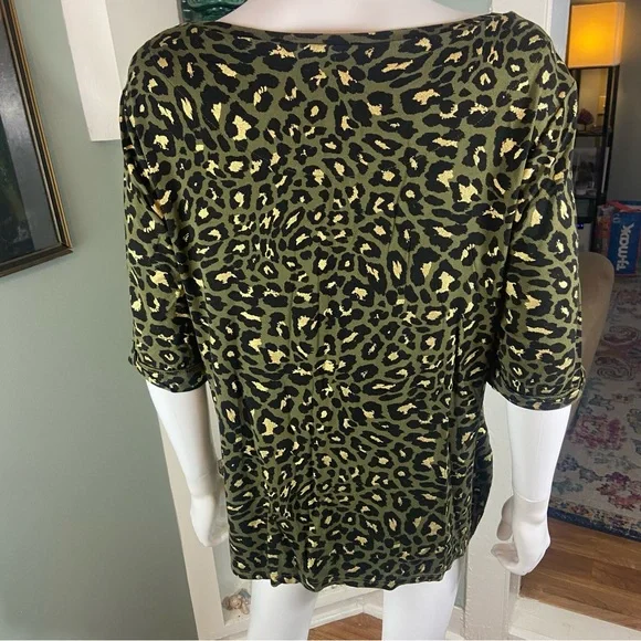 Chico's Sz 2 Metallic Gold Leopard Print Short Sleeve T Shirt Tee Top Blouse L - Picture 5 of 11